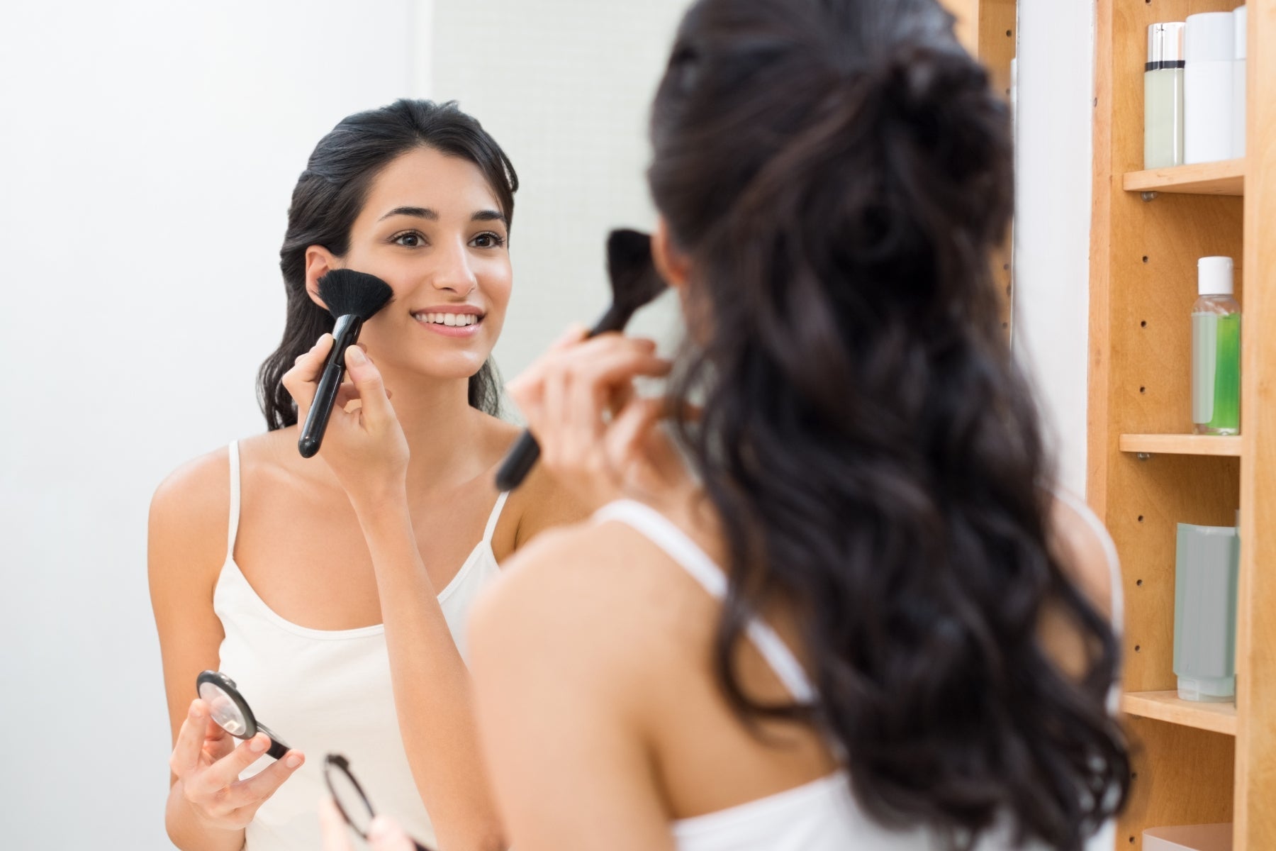 Bava di lumaca e make-up: preparare la pelle prima del trucco